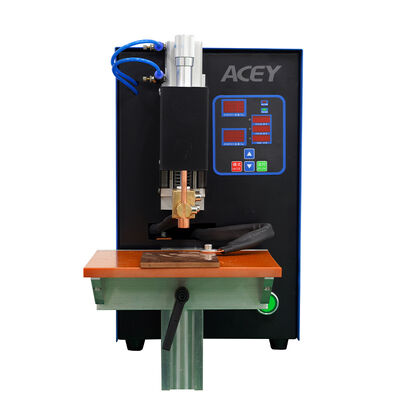 Harga yang bagus Mesin Pengelasan Baterai Silinder Tab Pulse Spot Welder on line