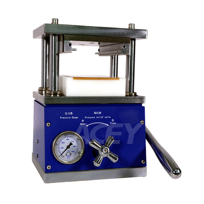 Harga yang bagus Desktop Hydraulic Die Cutting Machine Untuk Lithium Battery Electrode Cutting on line